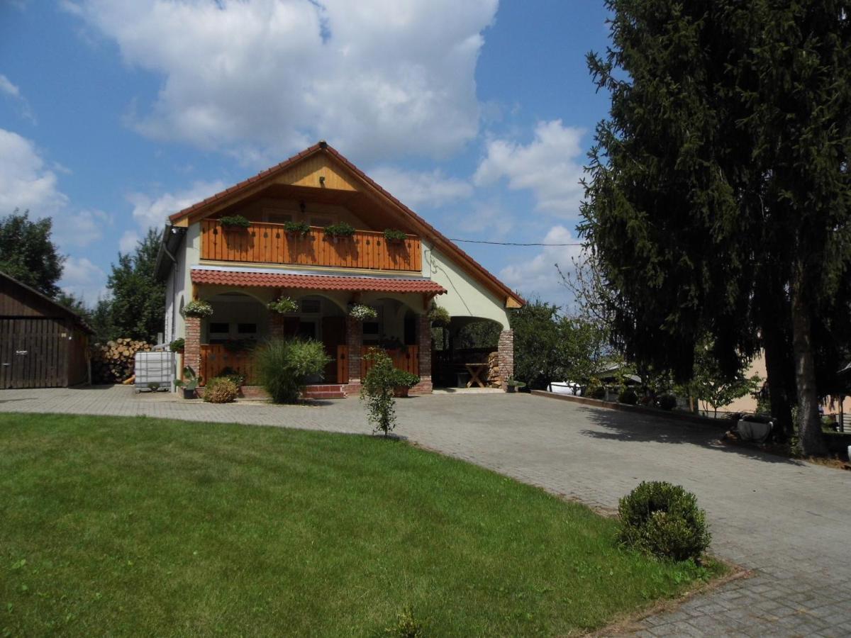 Gergely-Haz, A Volt Peteri Dezsas Vendeghaz Villa Sajoszentpeter Exterior photo