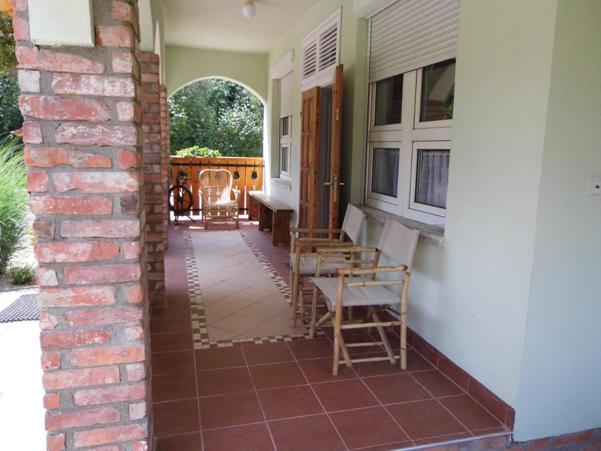 Gergely-Haz, A Volt Peteri Dezsas Vendeghaz Villa Sajoszentpeter Exterior photo