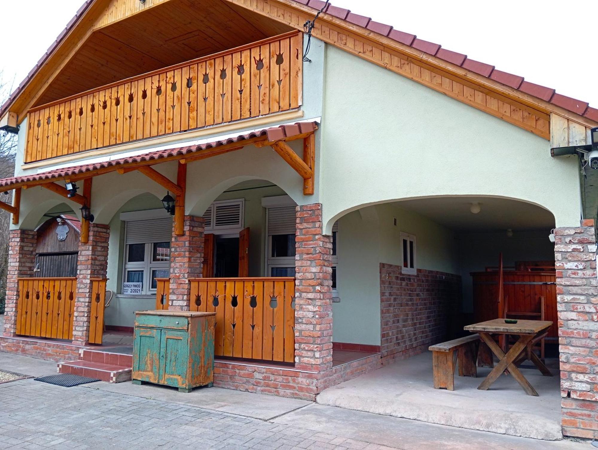 Gergely-Haz, A Volt Peteri Dezsas Vendeghaz Villa Sajoszentpeter Exterior photo